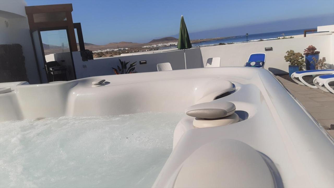 La Belle Vie Vila Famara Exterior foto