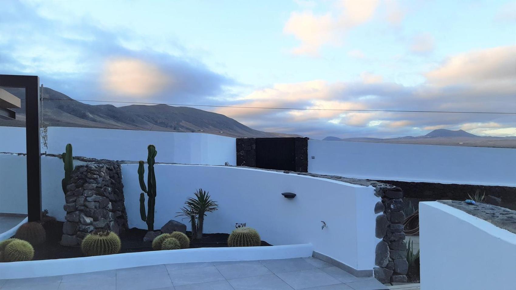 La Belle Vie Vila Famara Exterior foto